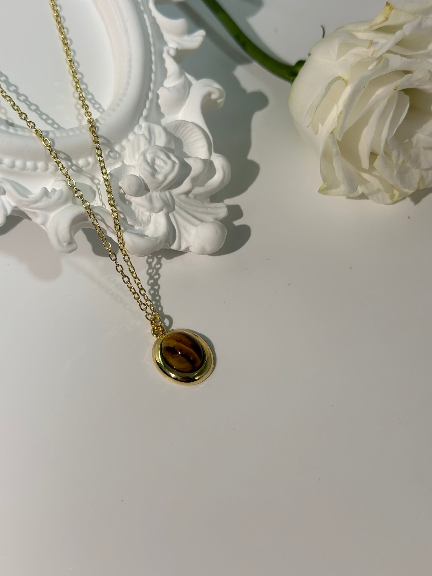 Vintage Unique design Silver Tiger Eye Stone Oval Pendant Necklace