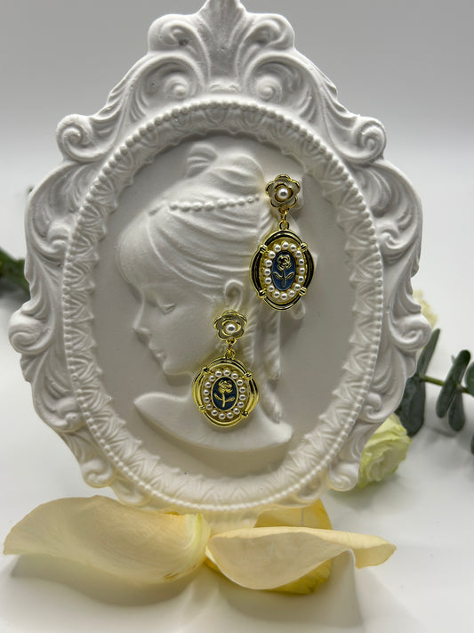 Elegant Vintage Camellia Pearl Earrings